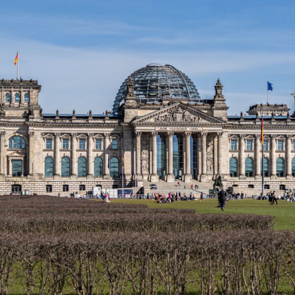 Bundestag Berlin zum Koalitionsvertrag 2025
