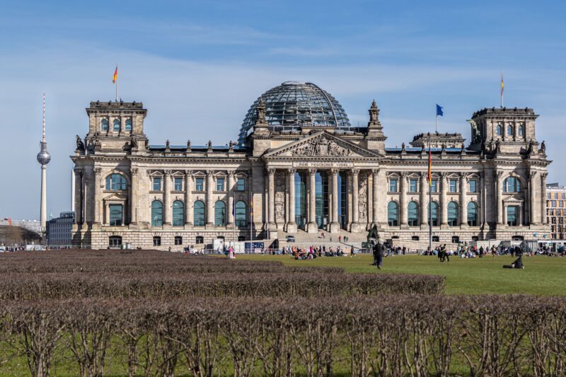 Bundestag Berlin zum Koalitionsvertrag 2025