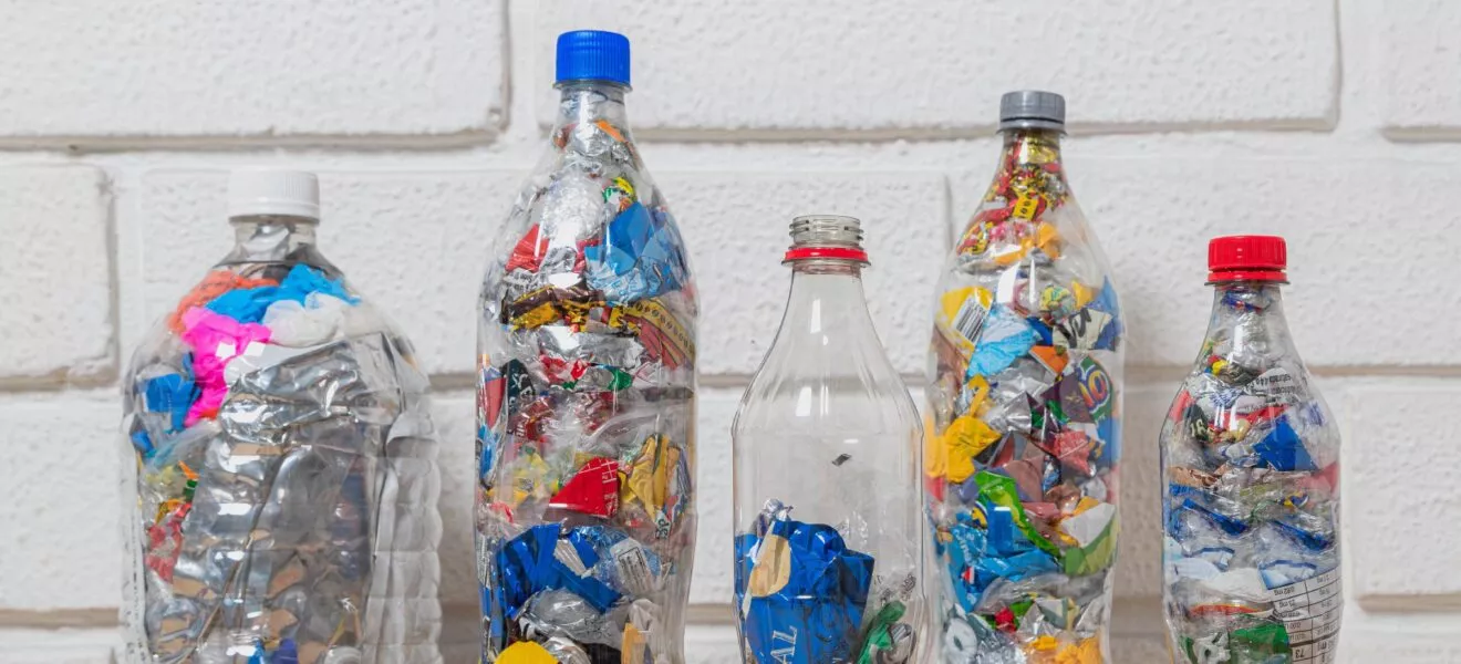 PET Falschen mit Abfall aus Plastik