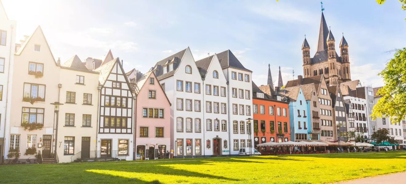 Häuserzeile in Köln